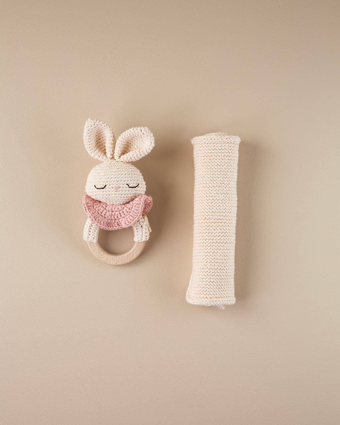 Patti Oslo Bunny the Teething Ring I rosa Teething Rings & Rattles & Baby Gym Toys