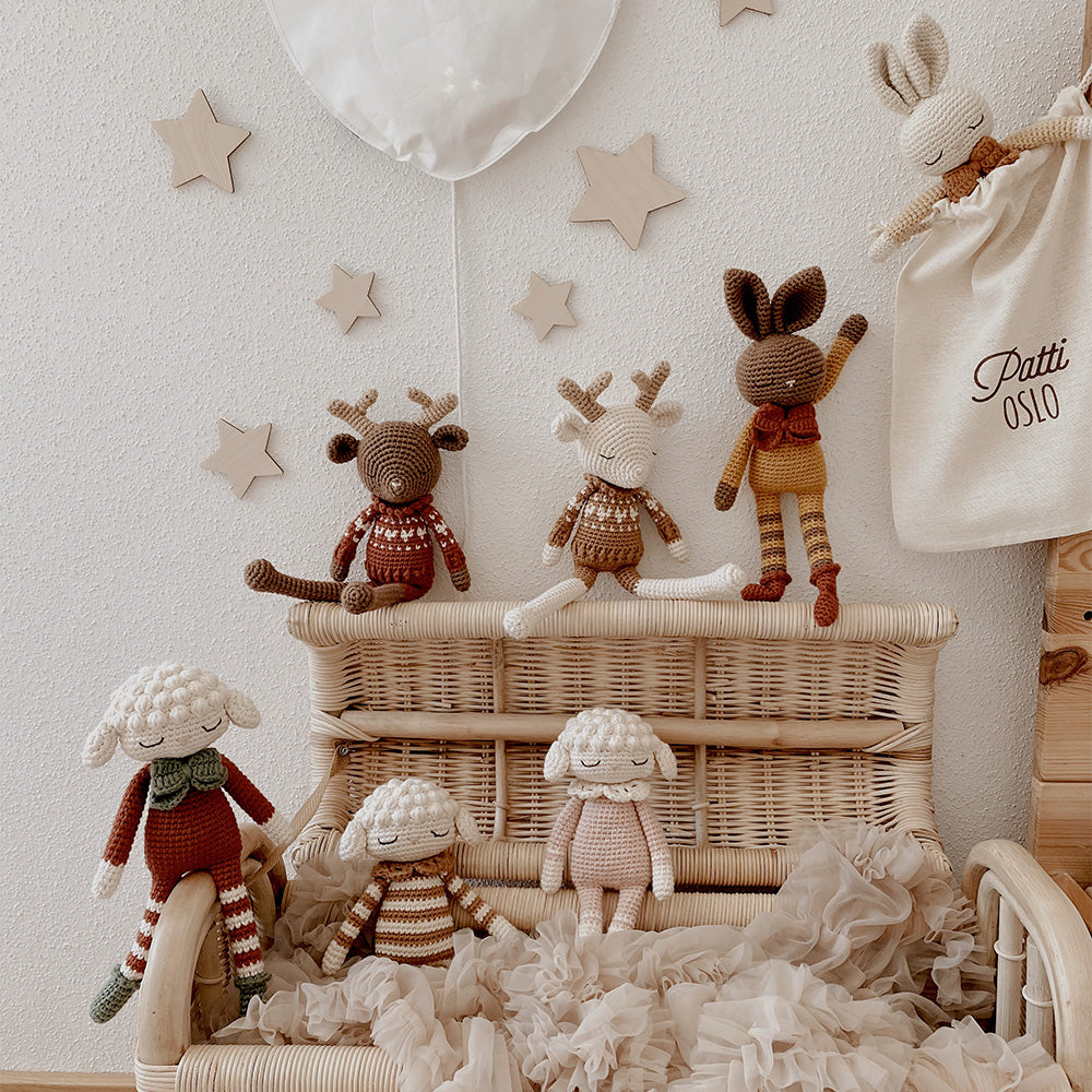 Patti Oslo Robin Reindeer I hearts sweater caramel Organic Soft Toys