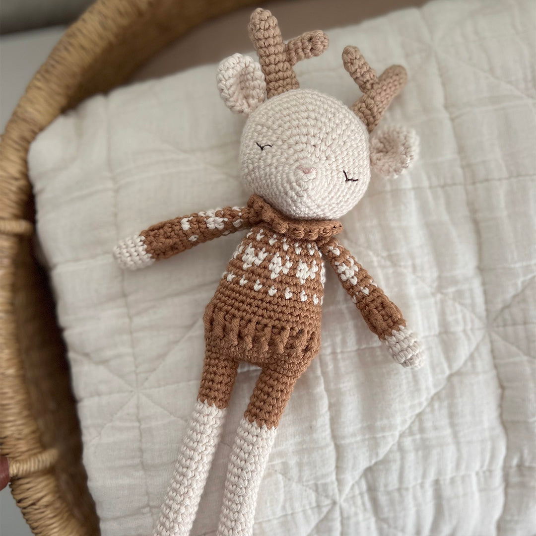 Patti Oslo Robin Reindeer I hearts sweater caramel Organic Soft Toys